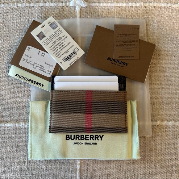 NWT Burberry | Authentic House Check Canvas Leather Card Holder Dark Blue $260 - Picture 1 of 5